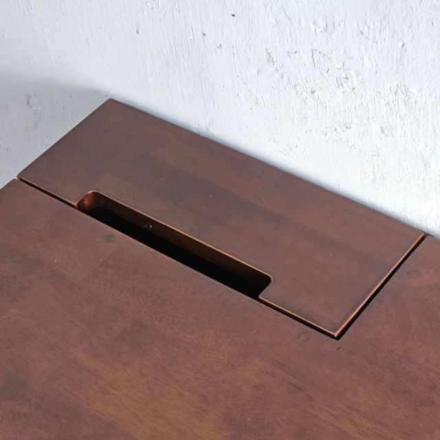 Tủ trang trí 140x40cm gỗ cao su KTB68230