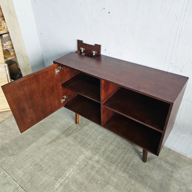 Tủ trang trí 140x40cm gỗ cao su KTB68230