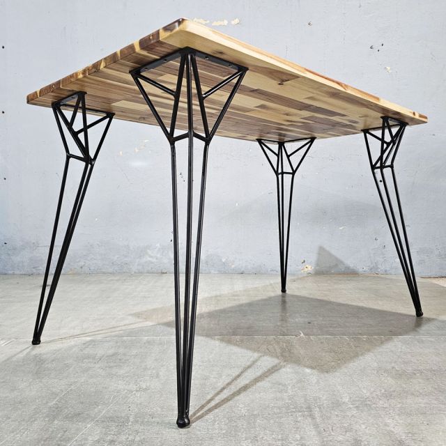 Bàn ăn chữ nhật 120x70cm gỗ tràm chân Hairpin BA68269