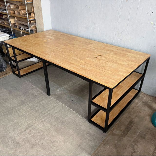 Bàn cụm 4 chỗ liền kệ 240x120cm gỗ cao su CBLV001 Bàn cụm 4 chỗ liền kệ 240x120cm gỗ cao su CBLV001