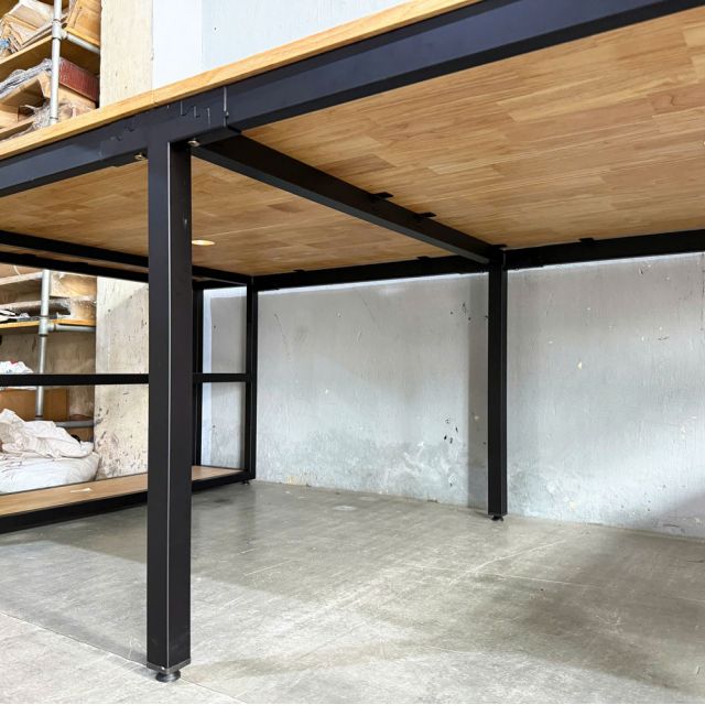 Bàn cụm 4 chỗ liền kệ 240x120cm gỗ cao su CBLV001 Bàn cụm 4 chỗ liền kệ 240x120cm gỗ cao su CBLV001