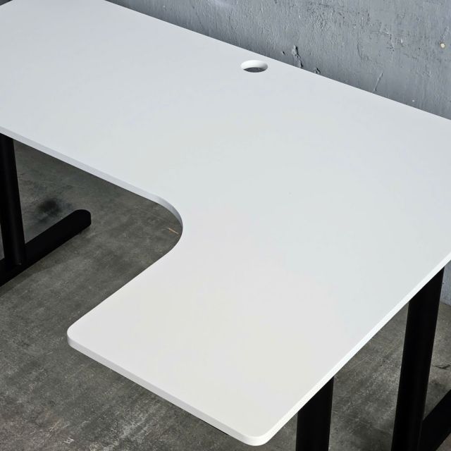 Bàn góc L 140x100cm gỗ tràm chân sắt hệ TIO HBTO039