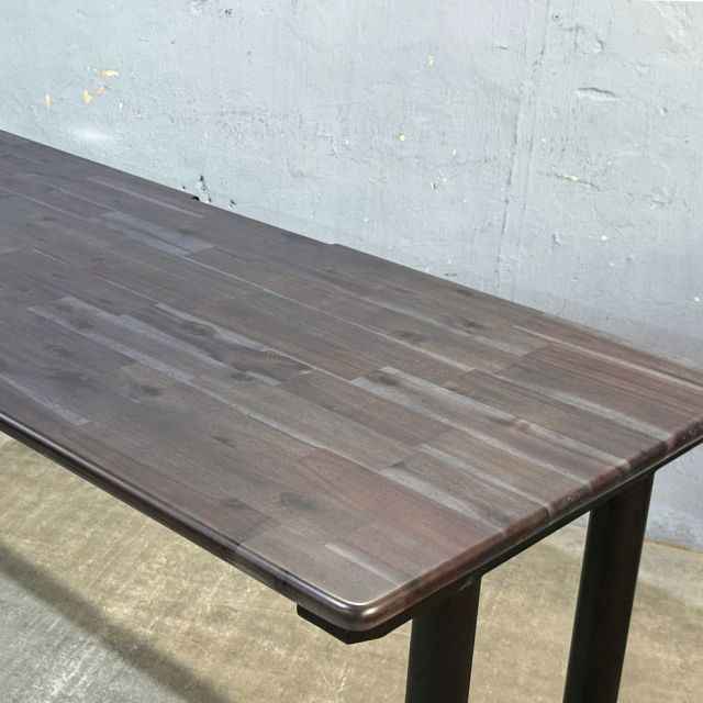 Bàn làm việc có hộc điện 160x70cm gỗ tràm hệ TIO ZD024 Bàn làm việc có hộc điện 160x70cm gỗ tràm hệ TIO ZD024