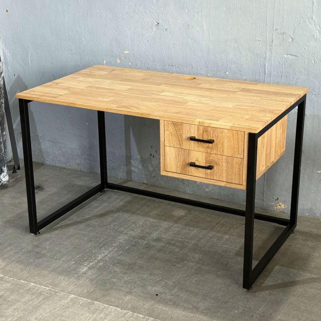 Bàn làm việc có ngăn kéo 120x70cm gỗ cao su BD68157