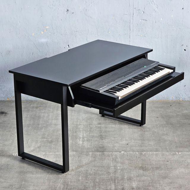 Bàn phòng thu StudioDesk 120x60cm gỗ cao su SD68031