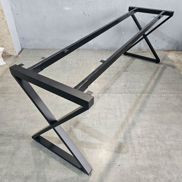 Chân sắt lắp ráp cho bàn 200x60cm hệ XConcept HCXC027