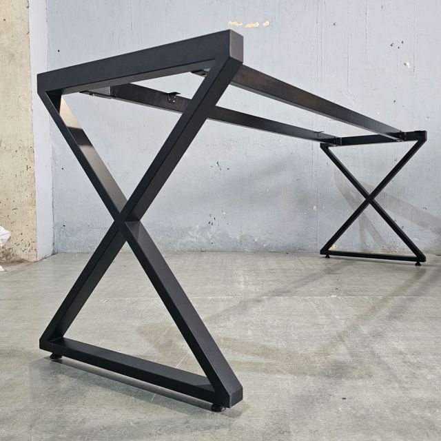Chân sắt lắp ráp cho bàn 200x60cm hệ XConcept HCXC027