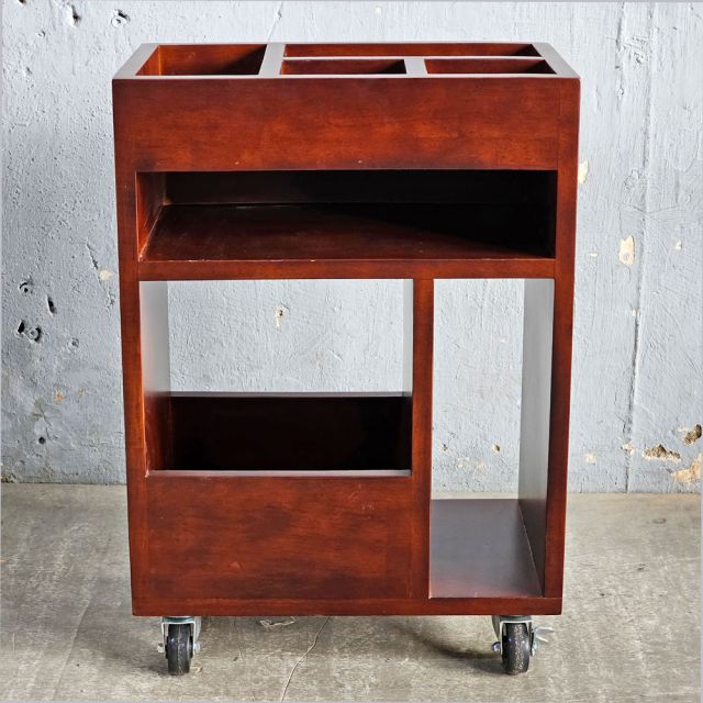 Kệ bên sofa di động TINY 25x40x50cm gỗ cao su SST051