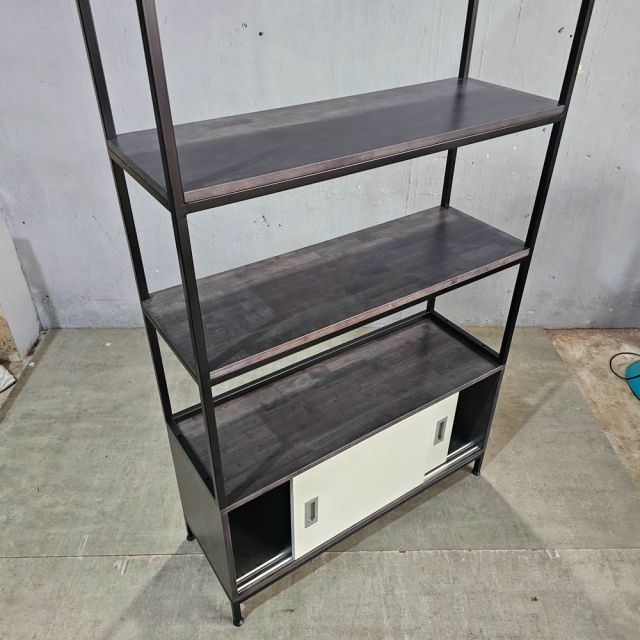 Kệ trưng bày có ngăn tủ 100x35x190cm gỗ cao su KS68344