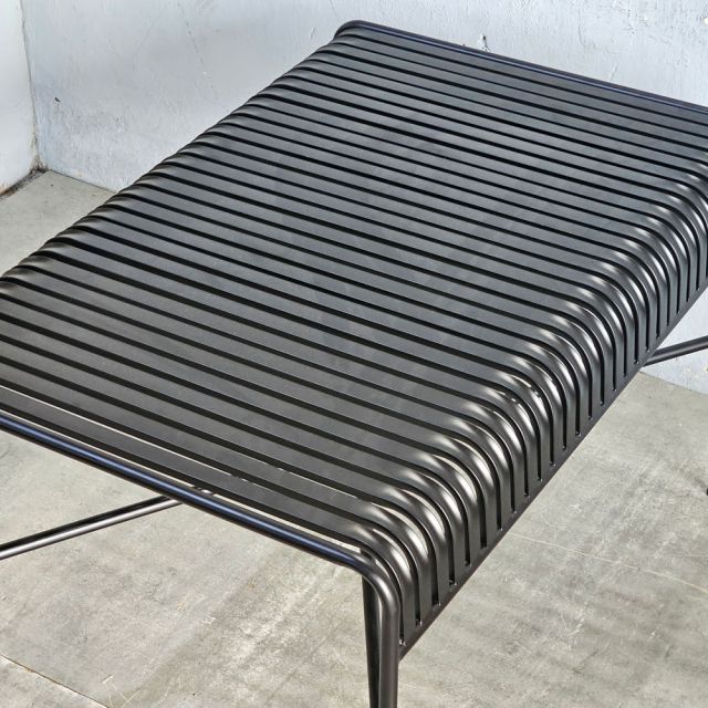 Bàn chữ nhật ngoài trời 120x80cm sắt sơn tĩnh điện BNT013
