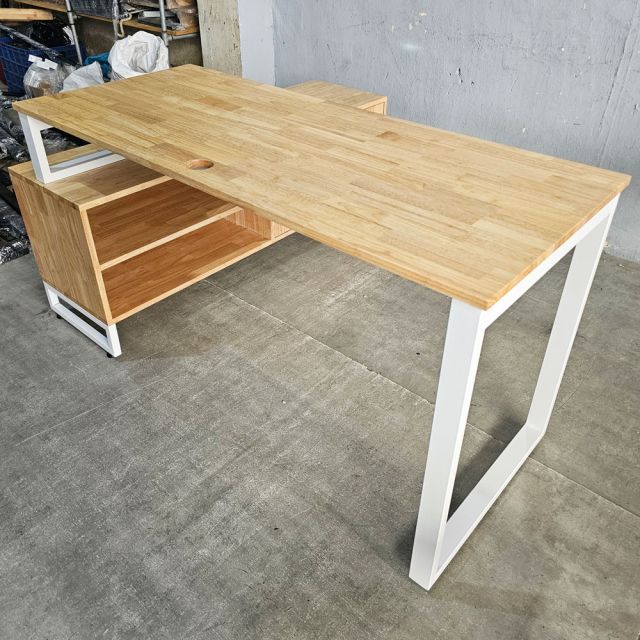 Bàn giám đốc chân bàn gác tủ gỗ cao su chân sắt BGD68063 Bàn giám đốc chân bàn gác tủ gỗ cao su chân sắt BGD68063