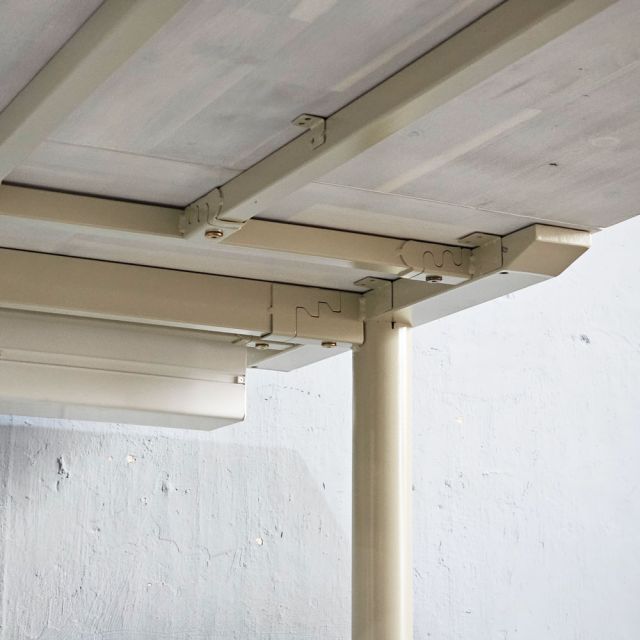 Bàn góc L có hộp điện 160x160cm gỗ tràm hệ TIO HBTO045