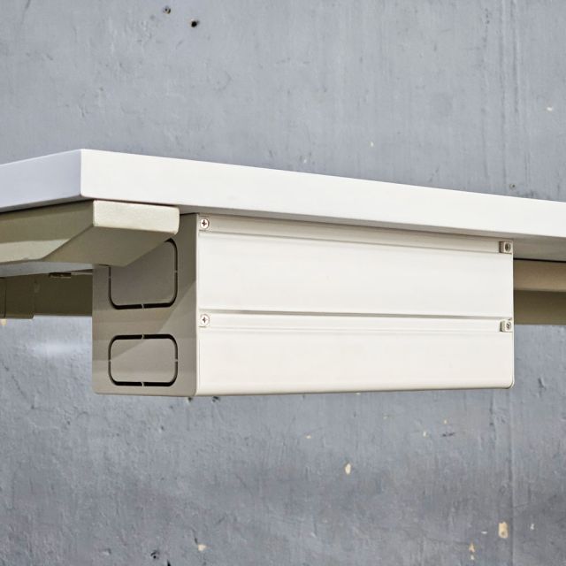 Bàn góc L có hộp điện 160x160cm gỗ tràm hệ TIO HBTO045