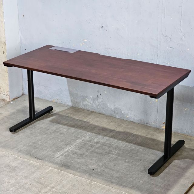 Bàn làm việc có hộc điện 160x70cm gỗ tràm hệ TIO HBTO041