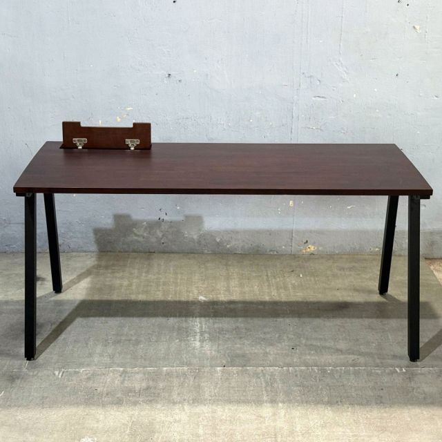 Bàn làm việc có hộp điện 160x70cm gỗ tràm hệ PLY HBPL029