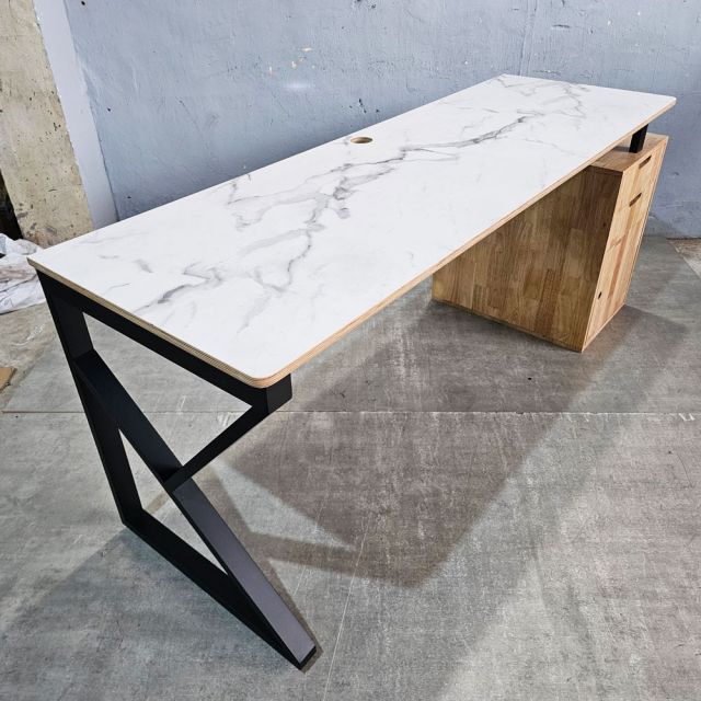 Bàn làm việc gác tủ 180x60cm plywood tủ gỗ cao su HBKC057 Bàn làm việc gác tủ 180x60cm plywood tủ gỗ cao su HBKC057