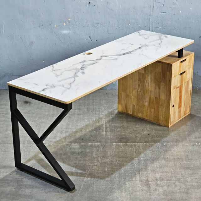 Bàn làm việc gác tủ 180x60cm plywood tủ gỗ cao su HBKC057 Bàn làm việc gác tủ 180x60cm plywood tủ gỗ cao su HBKC057