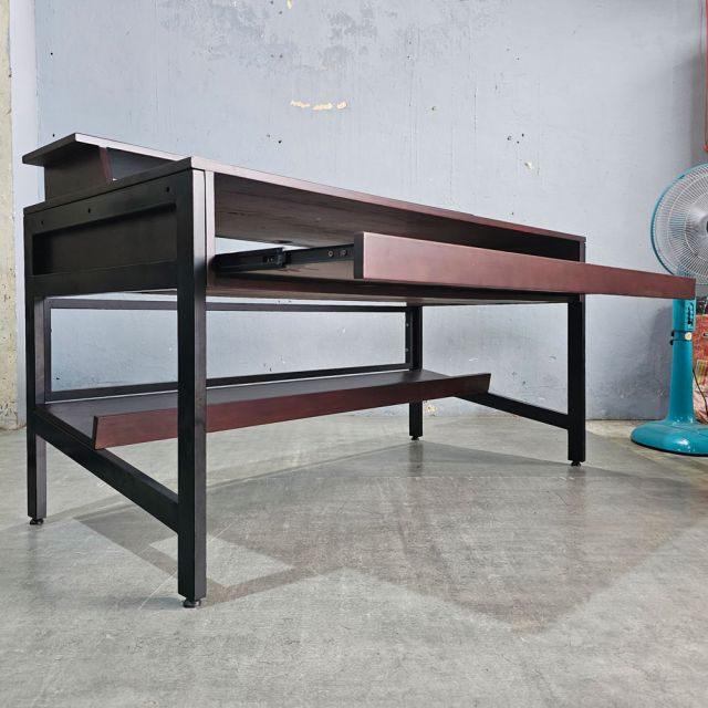 Bàn phòng thu Studio 150x70cm gỗ cao su SD68032