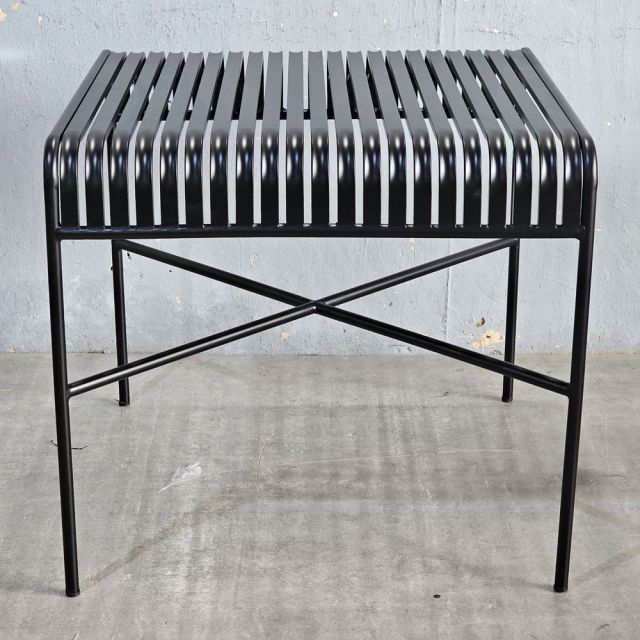 Bàn vuông ngoài trời 80x80cm sắt sơn tĩnh điện BNT012