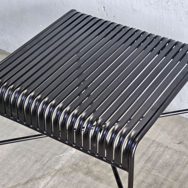 Bàn vuông ngoài trời 80x80cm sắt sơn tĩnh điện BNT012