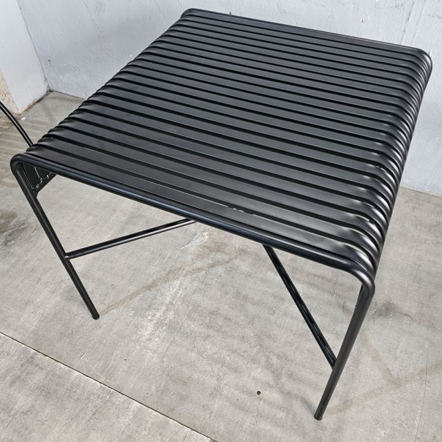Bàn vuông ngoài trời 80x80cm sắt sơn tĩnh điện BNT012