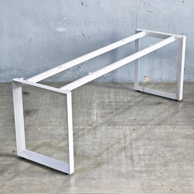 Chân sắt lắp ráp cho bàn 200x60cm hệ Trian HCTA026