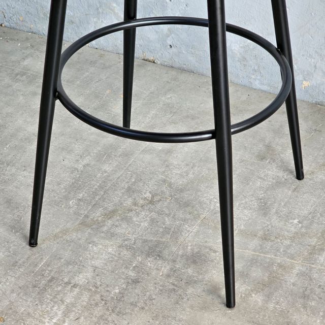 Ghế bar bọc da PU chân sắt GBSK028