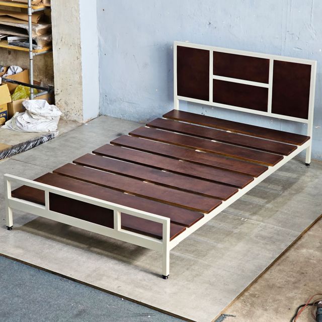 Giường ngủ lắp ráp 120x200x45cm gỗ cao su GN68054