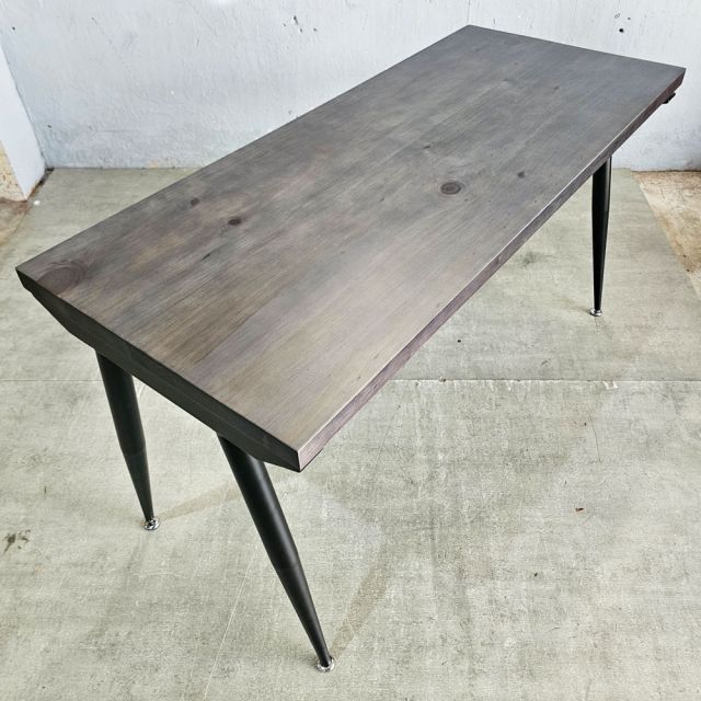 Bàn làm việc 140x60cm gỗ thông hệ CONE HBCO074