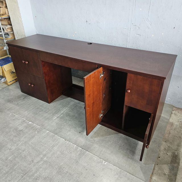 Bàn làm việc 2 ngăn tủ 200x55x78cm gỗ cao su BD68147