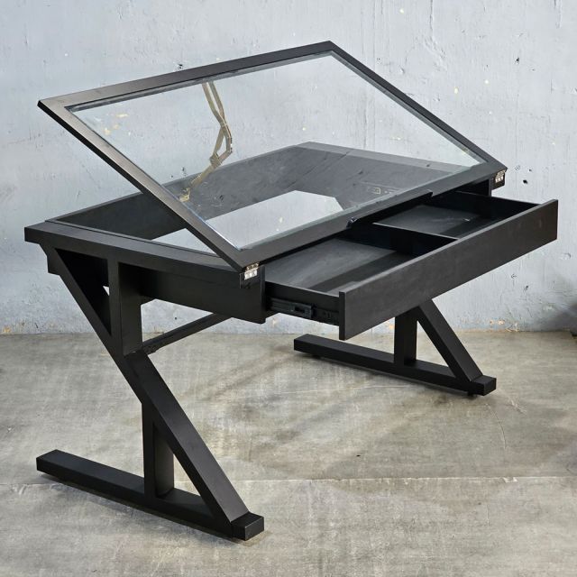 Bàn vẽ kiến trúc 130x75x75cm gỗ cao su DD68013 Bàn vẽ kiến trúc 130x75x75cm gỗ cao su DD68013
