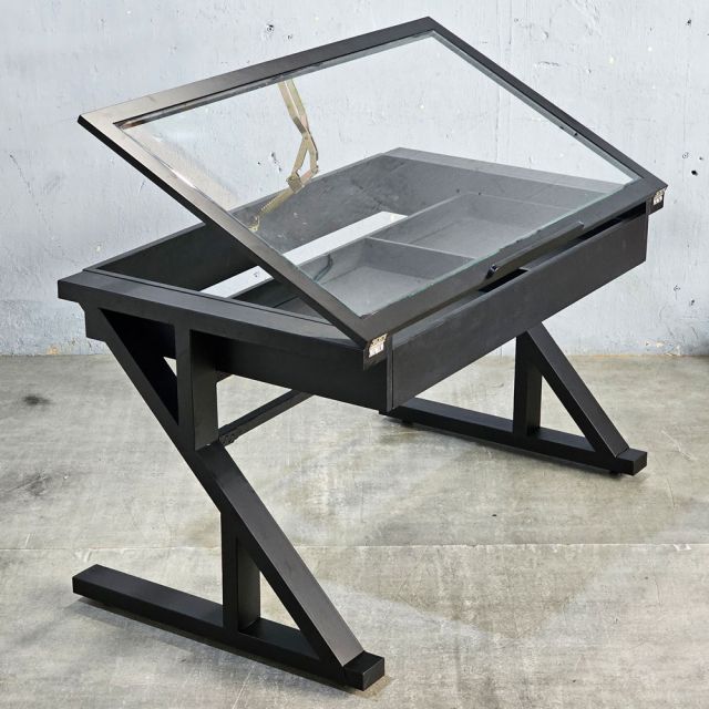 Bàn vẽ kiến trúc 130x75x75cm gỗ cao su DD68013 Bàn vẽ kiến trúc 130x75x75cm gỗ cao su DD68013
