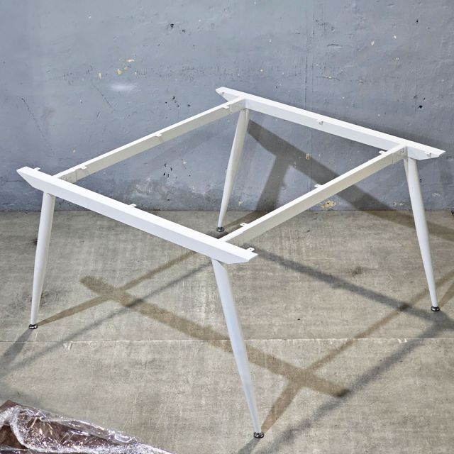 Chân bàn sắt hệ CONE Concept 120x120 lắp ráp HCCO011 Chân bàn sắt hệ CONE Concept 120x120 lắp ráp HCCO011
