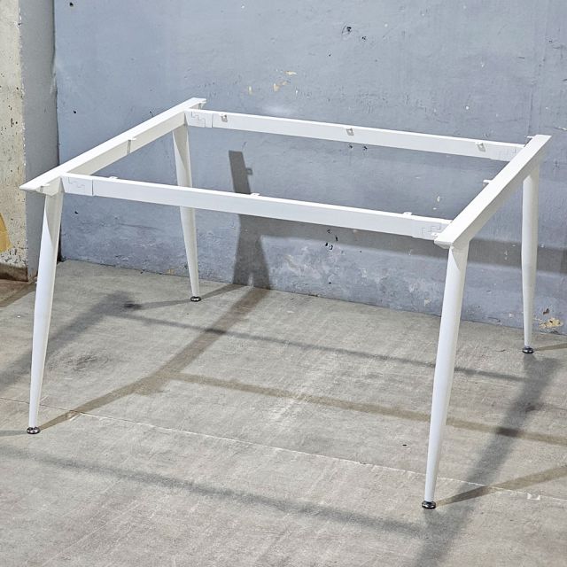 Chân bàn sắt hệ CONE Concept 120x120 lắp ráp HCCO011 Chân bàn sắt hệ CONE Concept 120x120 lắp ráp HCCO011