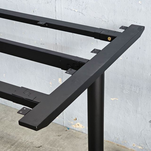 Chân sắt lắp ráp cho bàn 200x80cm hệ TIO HCTO017