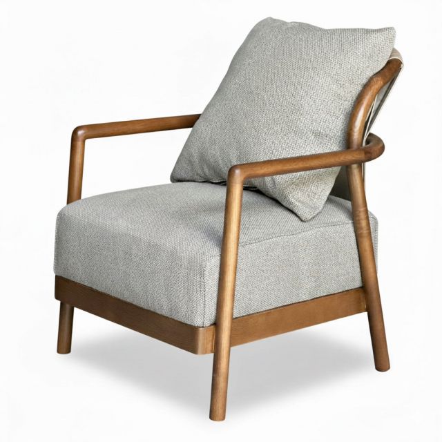 Ghế sofa đơn Alison bọc vải gỗ tần bì GSD68105