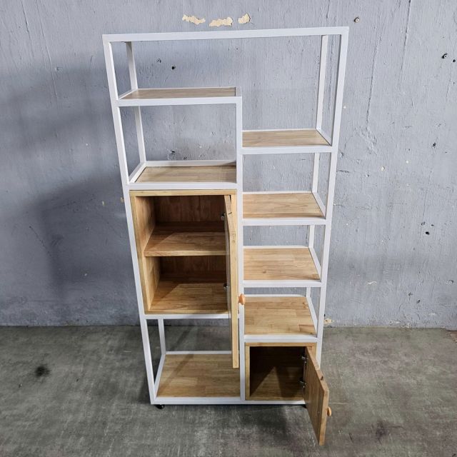 Kệ trang trí 70x30x145cm gỗ cao su KTT68046