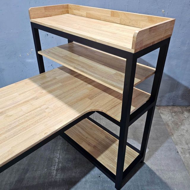 Bàn góc L liền kệ 150x100x120cm gỗ cao su CD68040