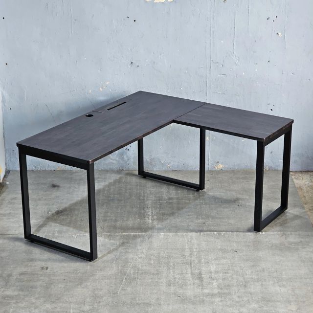 Bàn góc L có hộp điện 150x150cm gỗ tràm hệ Rectang HBRT120