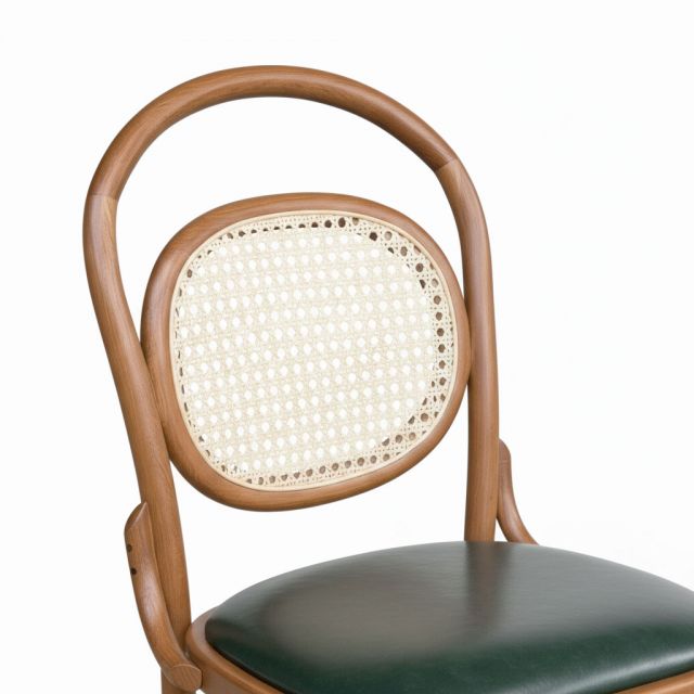Ghế Thonet 811 lưng lưới mây bọc da Si gỗ Ash GSK040