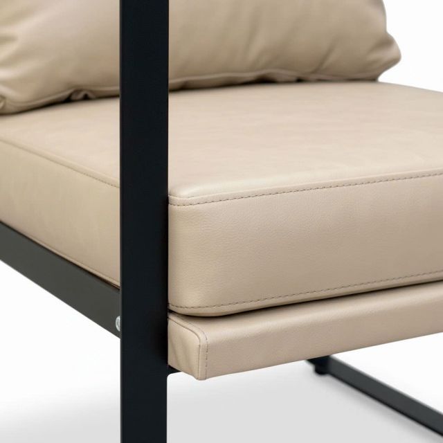 Ghế sofa đơn khung sắt nệm bọc da Si GSD68115