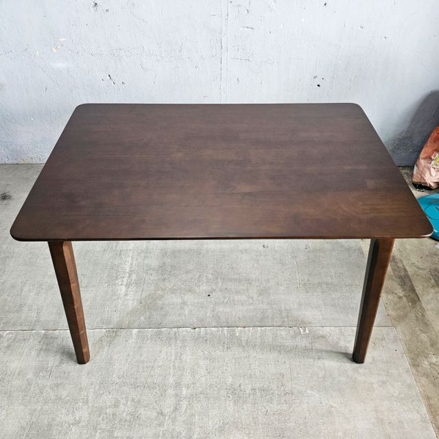 Bàn ăn Ashley 120x80cm gỗ cao su BA68288