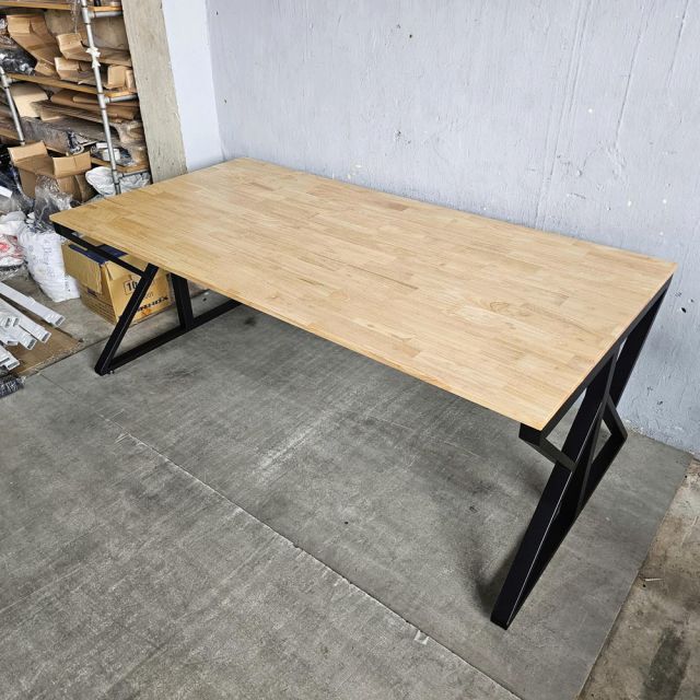 Bàn họp 200x100cm gỗ cao su KConcept HBKC056