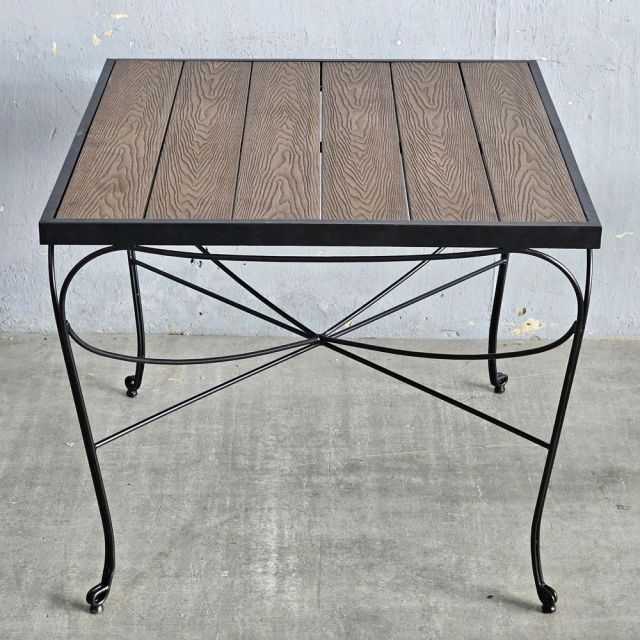 Bàn ngoài trời vuông 90x90cm gỗ nhựa vân nổi 3D BNT014