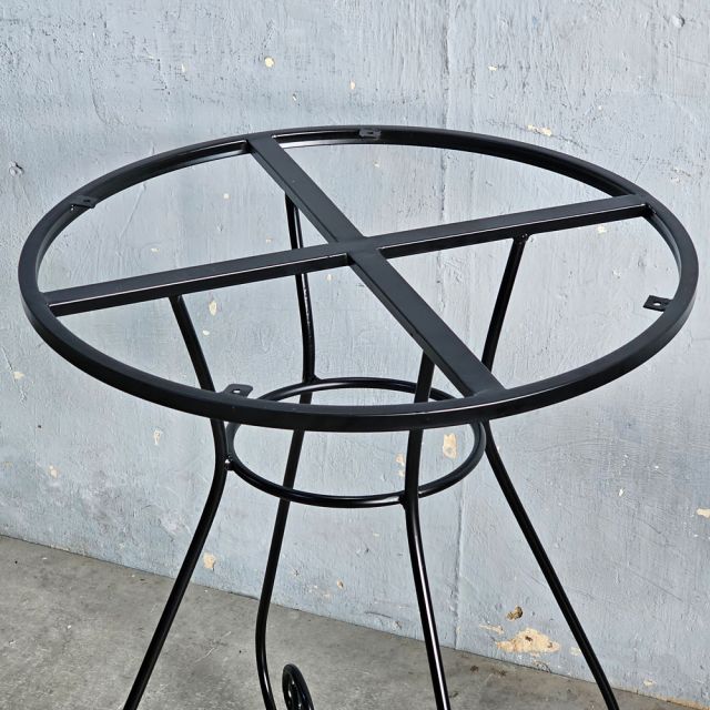 Chân sắt cho cafe 60x60cm uốn cong nghệ thuật CHBCF054 Chân sắt cho cafe 60x60cm uốn cong nghệ thuật CHBCF054