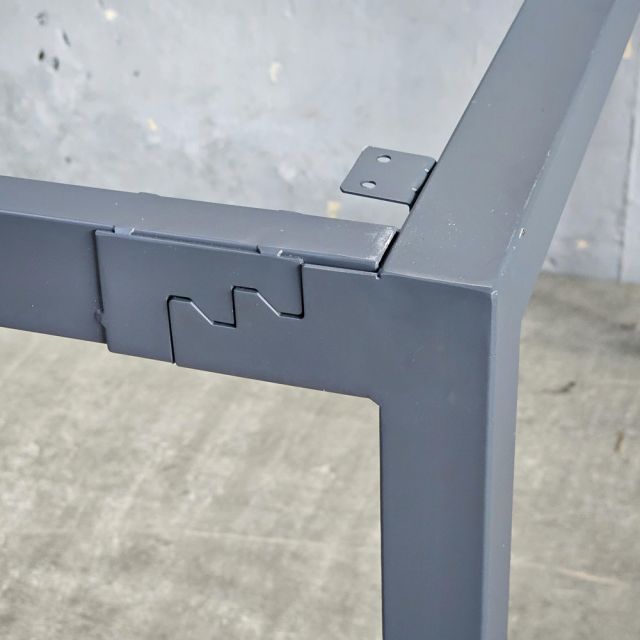 Chân sắt lắp ráp cho bàn 110x110cm sơn tĩnh điện HCUC030