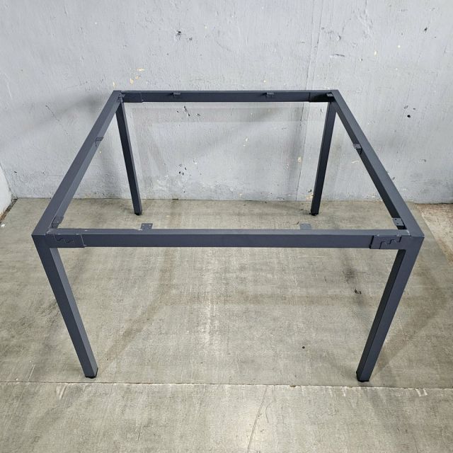 Chân sắt lắp ráp cho bàn 110x110cm sơn tĩnh điện HCUC030
