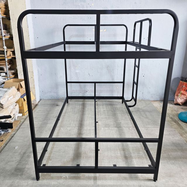 Giường tầng khung sắt lắp ráp mặt gỗ tự nhiên GT014