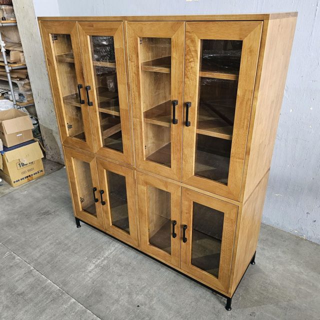 Tủ cửa kính 120x40x140cm gỗ cao su KTB68237