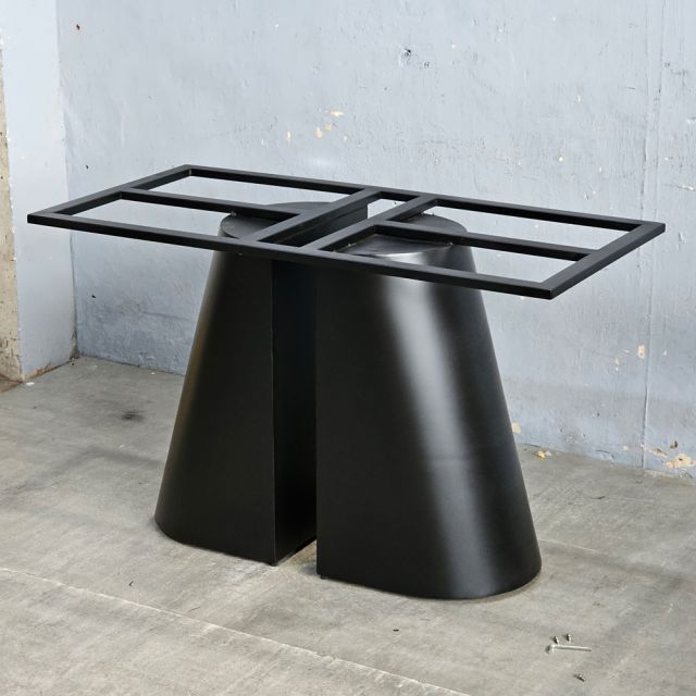 Bàn ăn chữ nhật 140x80cm gỗ tràm chân sắt BA68293